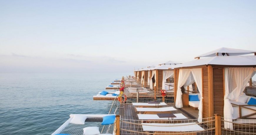 هتل رگنوم کاریا گلف