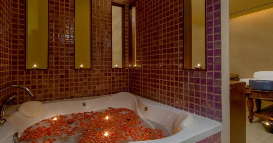 جکوزی هتل سوکوسول بانکوک