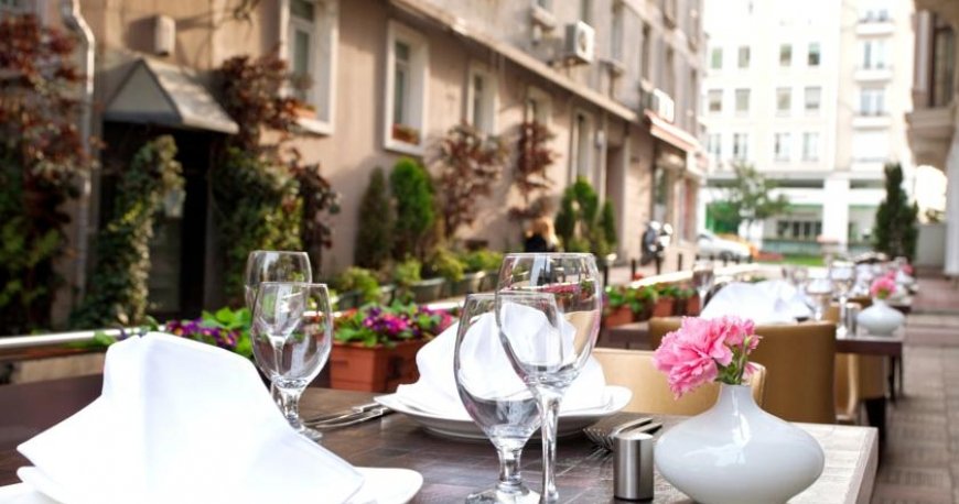  رستوران هتل کوناک استانبول