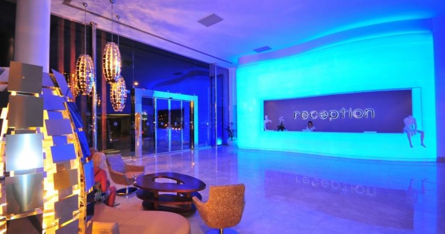 رستوران هتل بلو بی پلاتینیوم