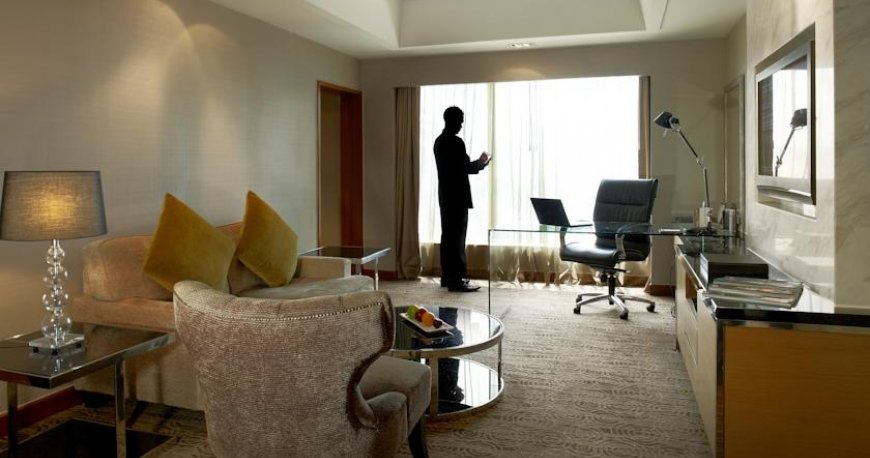 لابی هتل اینترکنتیننتال کوالالامپور لابی هتل اینترکنتیننتال کوالالامپور