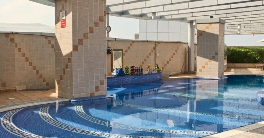 استخر هتل سیتی سیزن دبی استخر هتل سیتی سیزن دبی