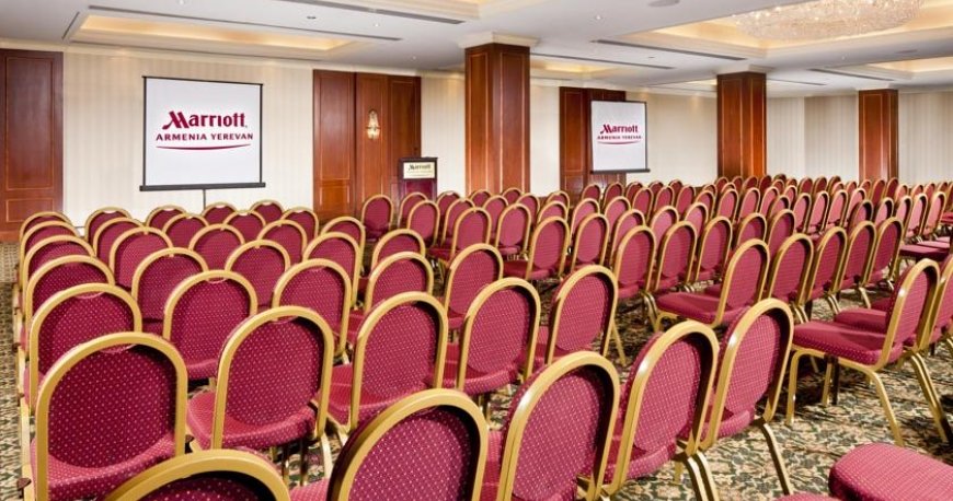 سالن همایش هتل ماریوت ایروان سالن همایش هتل ماریوت ایروان