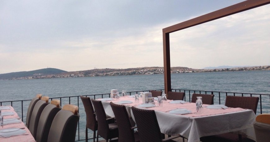 آیوالیک دنیز